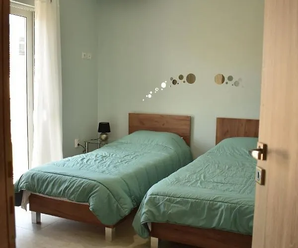 Iris * Chania (Crete)